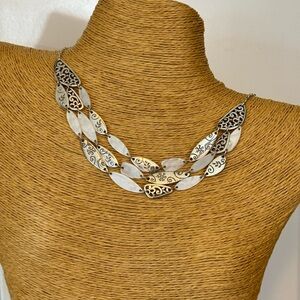 🦋Brighton Silver three layer flower necklace